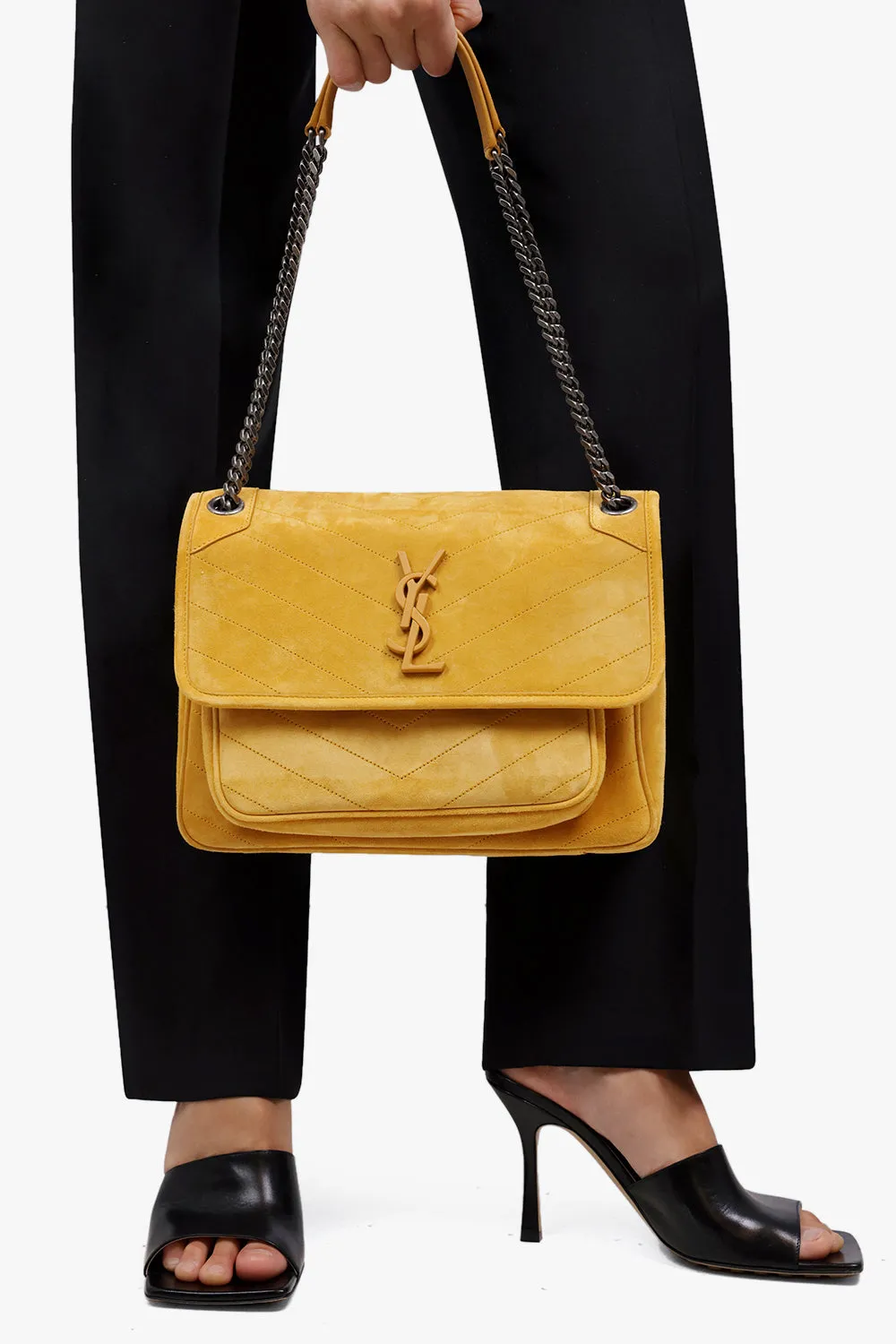 NIKI MEDIUM SUEDE BAG | CHEDDAR