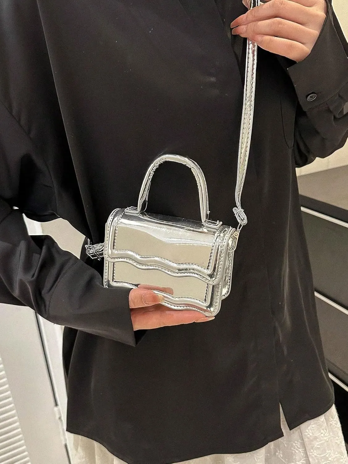 QWINEE Women's Metallic PU Leather Single Strap Shoulder Bags Funky Waterproof Top Handle Mini Square Bag Crossbody Handbags